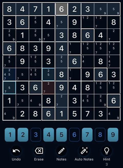 The Arctic theme in dark mode: a Sudoku board, the number buttons and the Undo, Erase, Notes, Auto Notes and Hint buttons.