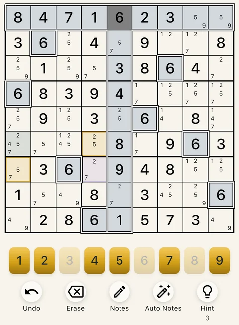 The Default theme in light mode: a Sudoku board, the number buttons and the Undo, Erase, Notes, Auto Notes and Hint buttons.