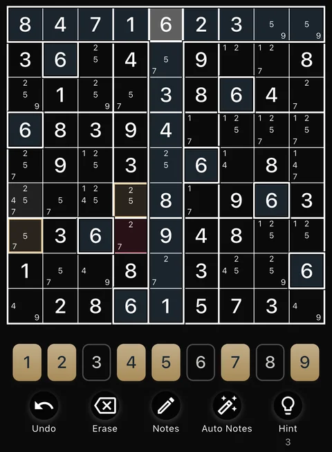 The Onyx theme in dark mode: a Sudoku board, the number buttons and the Undo, Erase, Notes, Auto Notes and Hint buttons.