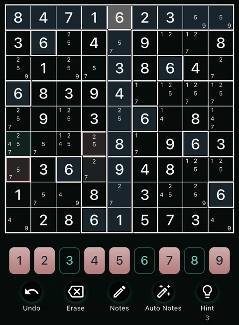The Seafoam theme in dark mode: a Sudoku board, the number buttons and the Undo, Erase, Notes, Auto Notes and Hint buttons.